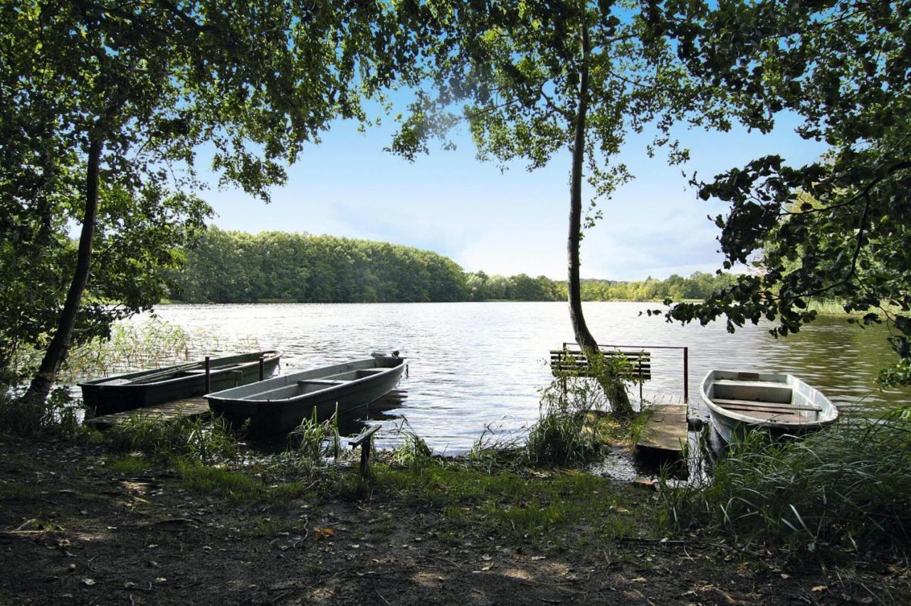 Ferienhaus, Feldberger Seenlandschaft Villa ภายนอก รูปภาพ